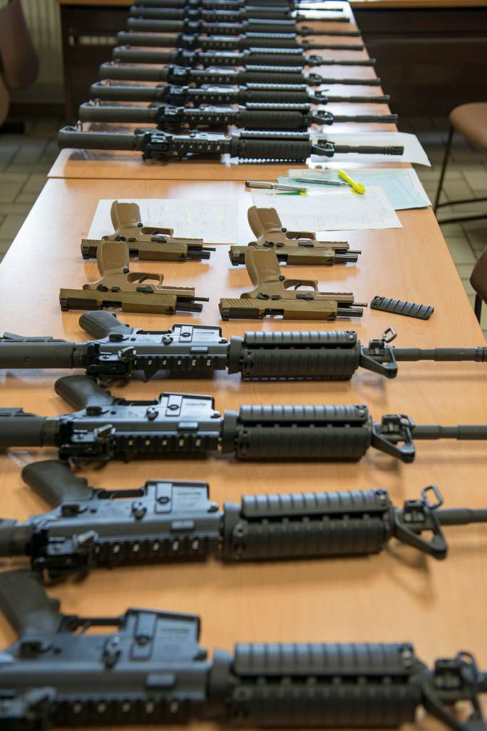 m4-carbines-and-newly-assigned-m17-pistols-that-replace-68a955-1024